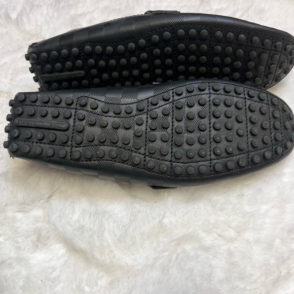 Mens Louis Vuitton loafers - Picture 6 of 9